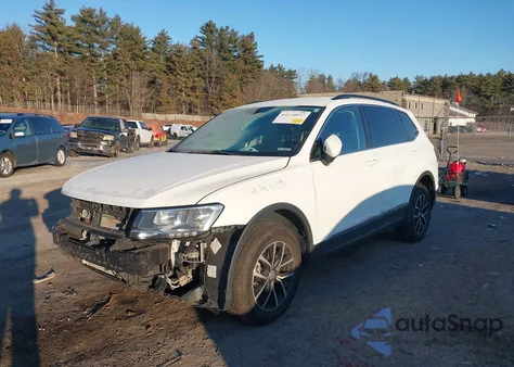 2021 Volkswagen Tiguan 2.0T Se/2.0T Se R-Line Black/2.0T Sel z USA, uszkodzony, nr VIN 3VV2B7AX3MM118247